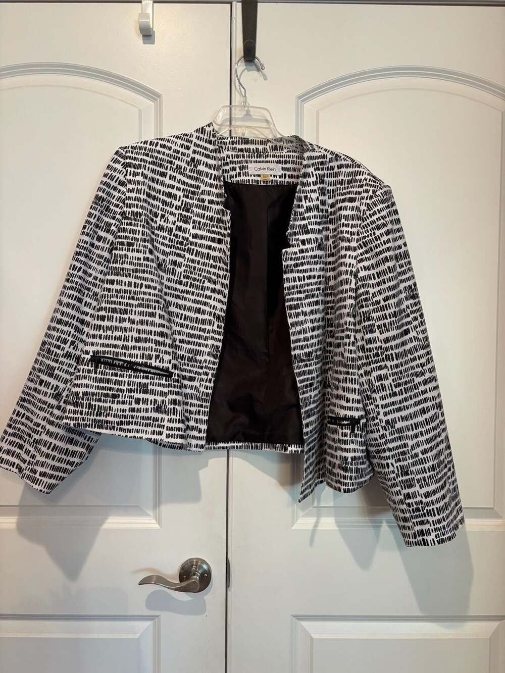 Calvin Klein Jacket Size 24W Black White Abstract Print Cropped Open Front